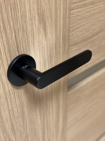 Klamka Wenus Fit KWF O B00 czarna szyld okrągły Infinity Line