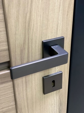 Klamka Apollo FIT KAF 200 szyld kwadratowy tytan Infinity Line