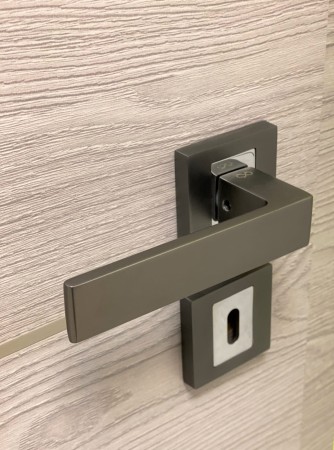 Klamka Apollo KAO 200 tytan szyld kwadratowy Infinity Line
