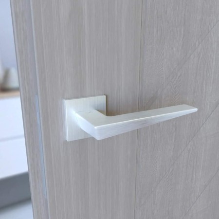 Klamka Vega KVG M700 rozeta kwadratowa chrom - mat Infinity Line