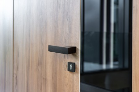 Klamka + klamka Libera AXA drzwi wewnętrzne F8 czarna z rozetą na wkładkę