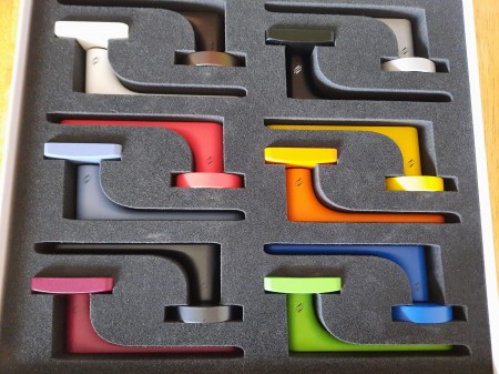 Klamka ONE jasny szary Colombo szyld okrągły