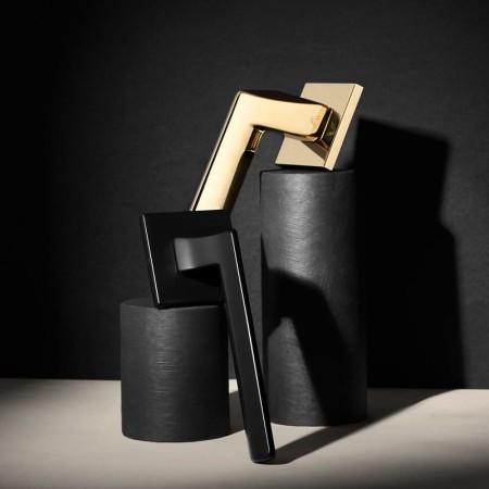 Klamka EVER Q FIT złoty połysk PVD szyld kwadratowy VDS