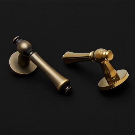 Klamka FADO FIT cuero szyld okrągły VDS