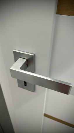 Klamka Apollo FIT KAF M700 szyld kwadratowy chrom - mat Infinity Line