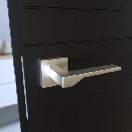 Klamka Nove KNV 300 satyna szyld kwadratowy Infinity Line