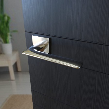 Klamka Giulietta KGUL S 700 chrom połysk szyld kwadratowy slim Italian Design