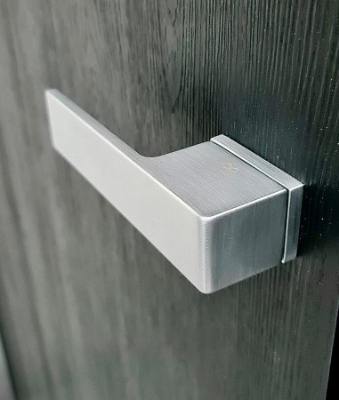 Klamka Polo KPOL M700 szyld RRT chrom - mat Italian Design