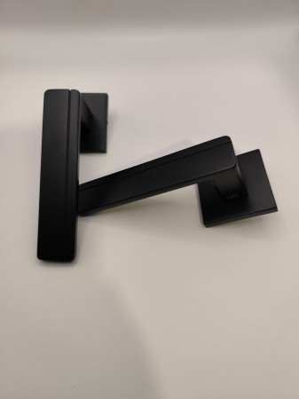 Klamka Platon FIT KPF B00 czarny szyld kwadratowy Infinity Line