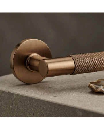 klamka-time-corona-slim-szyld-okragly-braz-mat (4).jpg rysunek techniczny