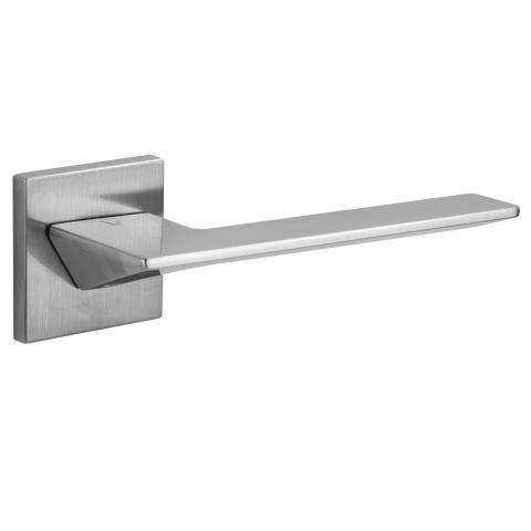 Przejdź do produktu Klamka VIP FIT chrom-satyna szyld kwadratowy VDS