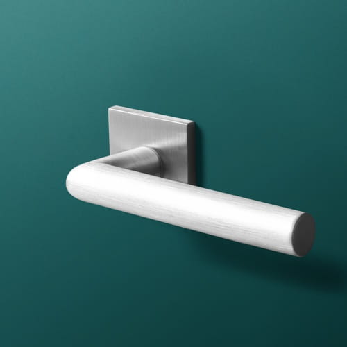 Klamka VINCI Q FIT chrom szczotkowany szyld kwadratowy VDS